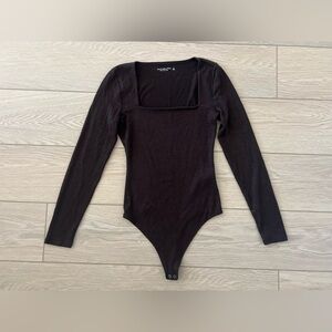 Abercrombie & Fitch soft & cozy square neck bodysuit size small